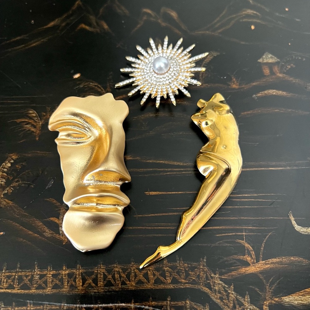 Gold and Silver Artistic Brooch Set